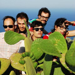 Foto de Juanita Y Los Feos.